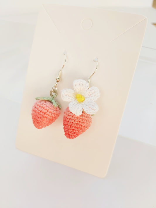 Strawberry Whisper 🍓Earrings