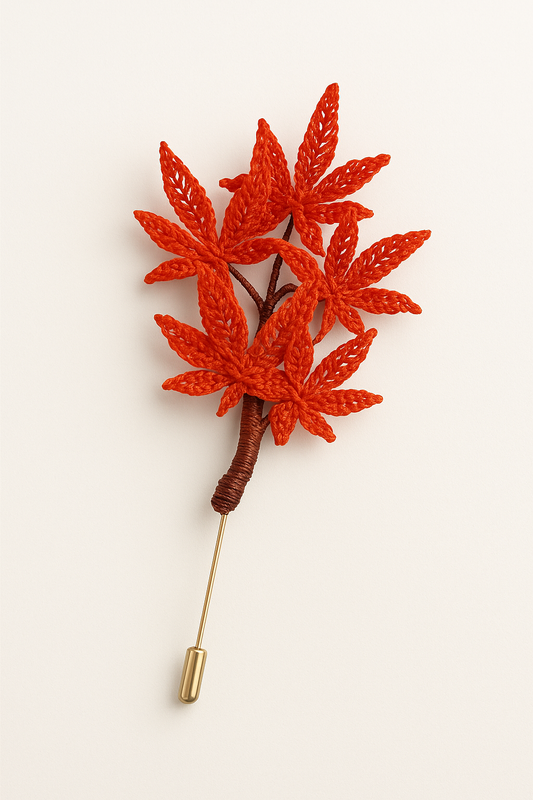 Handmade orange crochet brooch, 5 cm, with rustproof pin – a cozy autumn accessory for any outfit.